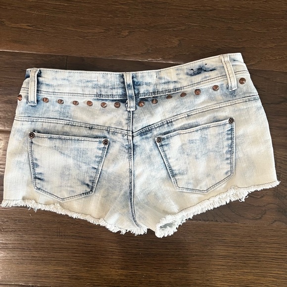 Denim Short Low Rise Shorts - Picture 3 of 8